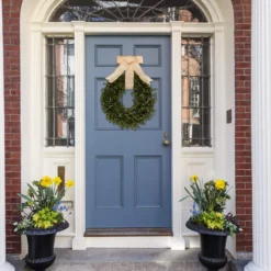 Orchid & Ivy 18-Inch Green Artificial Boxwood Wreath With Burlap Hanging Ribbon - Outdoor Indoor All-Weather Farmhouse Decor Front Door Wall Hanging Christmas Decoration -Night Christmas Shop 819J3zCAx9L. AC SL1500