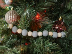9-Foot Vintage Rustic Gray And Natural Unfinished Wood Bead Garland Christmas Tree Decoration 6 9-Foot Vintage Rustic Gray And Natural Unfinished Wood Bead Garland Christmas Tree Decoration -Night Christmas Shop GrayNaturalGarlandonTreeCU
