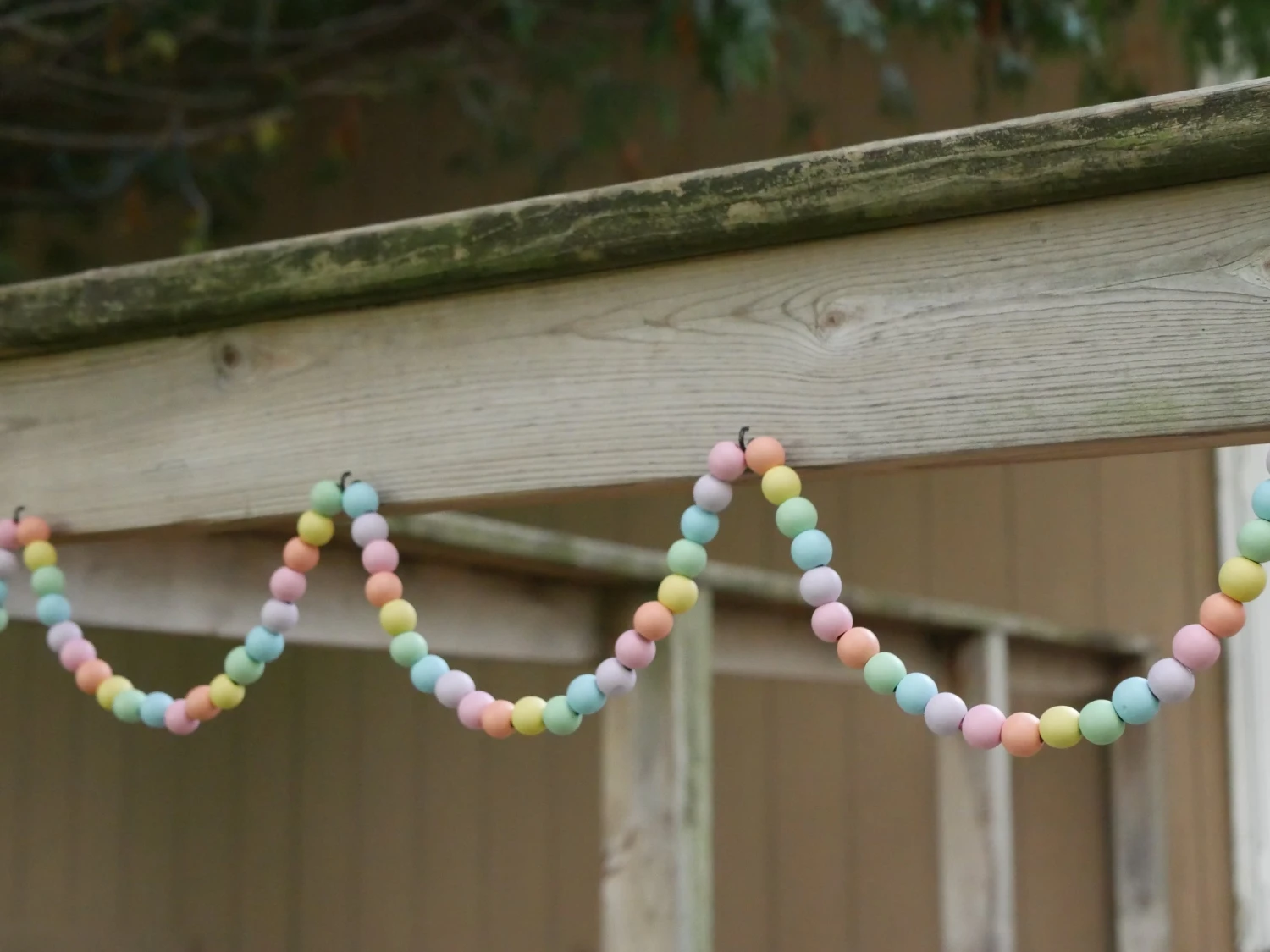 9-Foot Vintage Rustic Pastel Rainbow Easter Spring Matte Wood Bead Garland Christmas Tree Decoration 4 9-Foot Vintage Rustic Pastel Rainbow Easter Spring Matte Wood Bead Garland Christmas Tree Decoration - Image 4
